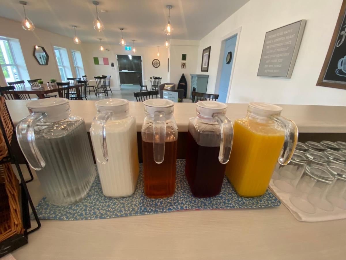 The Tides Inn Norris Point 外观 照片