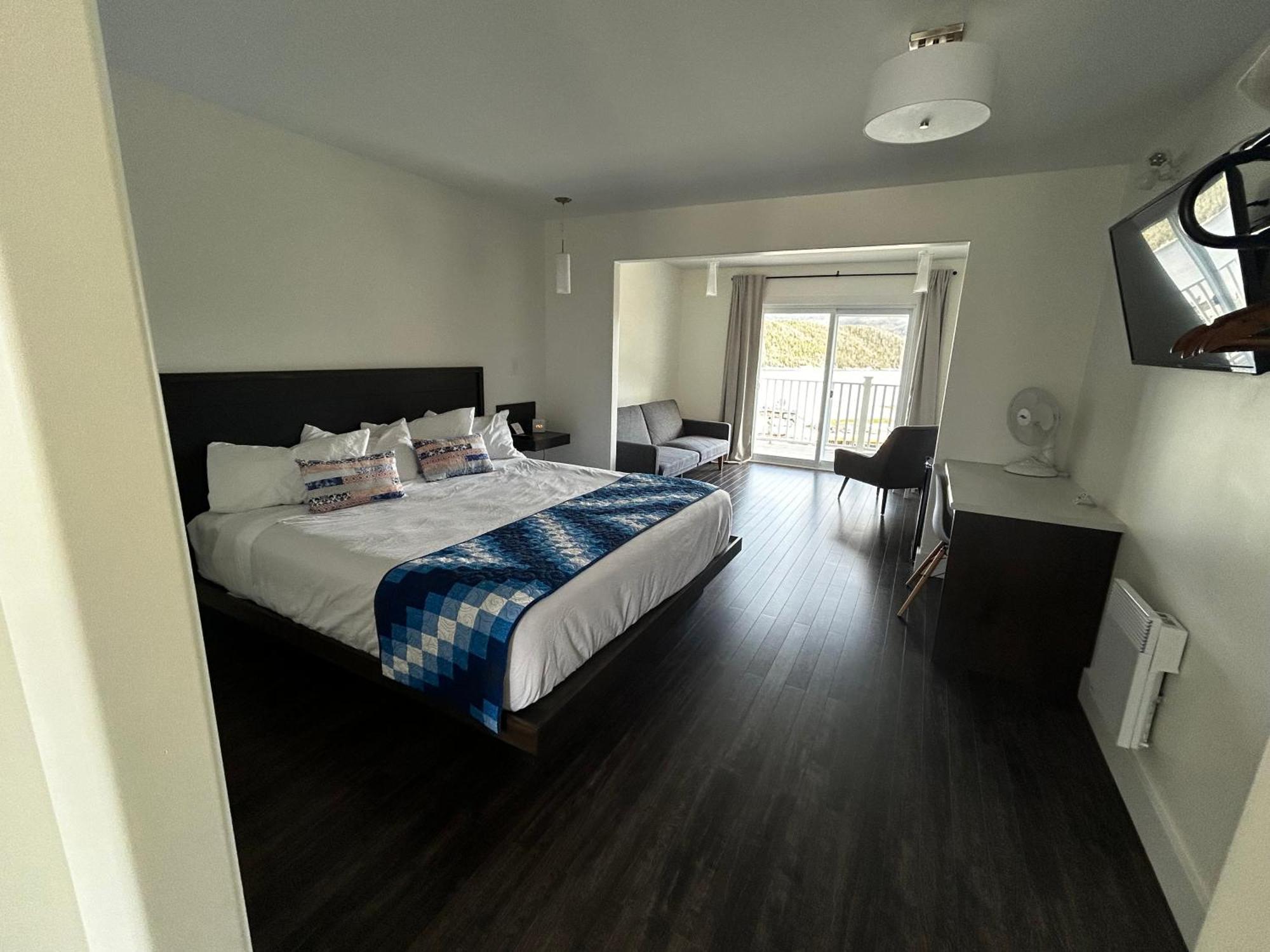 The Tides Inn Norris Point 外观 照片